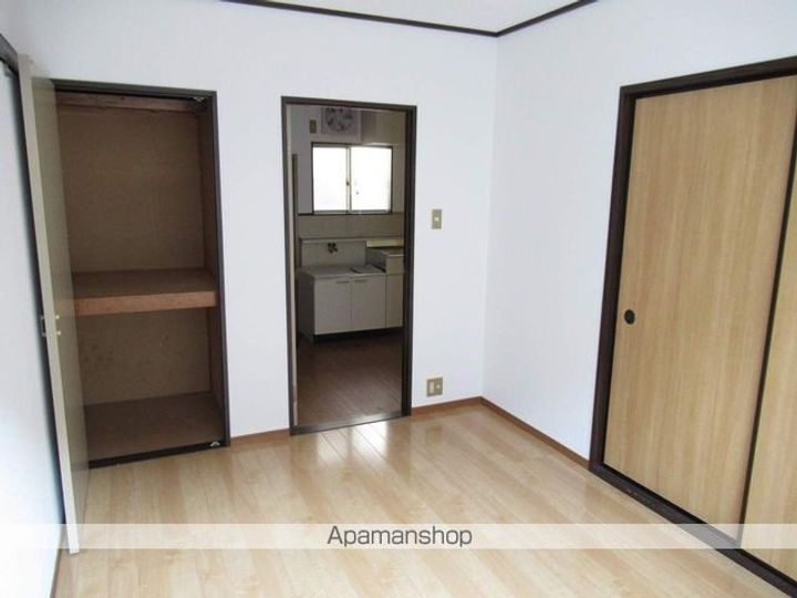 第6サニープレイス102の居間