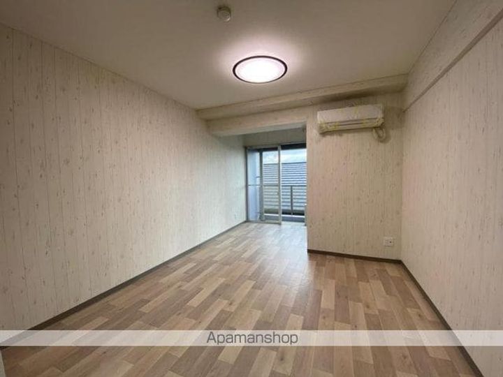 香川県高松市木太町の賃貸マンションの居間