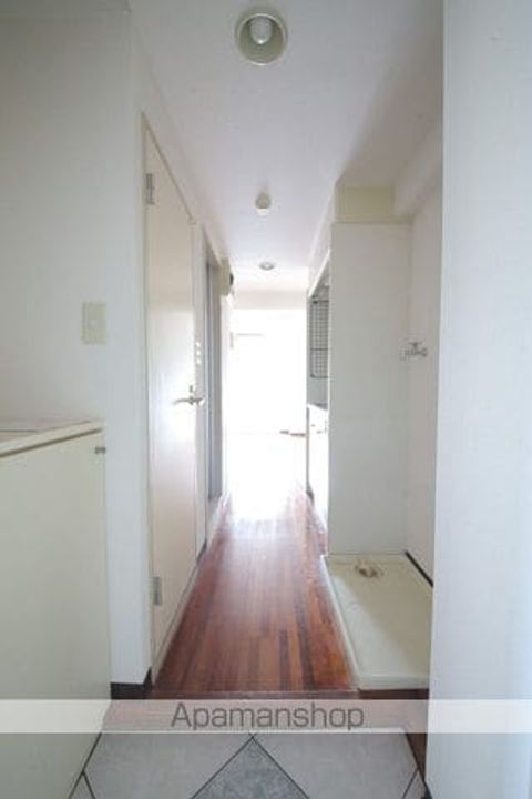 ビクトリーパレス303の玄関