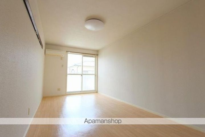 ハイツアルカディア205の居間