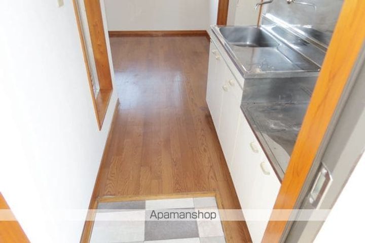 アルーム清水の玄関