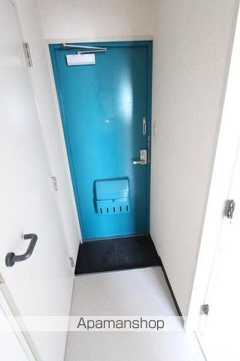 RINDO BLDG401の玄関