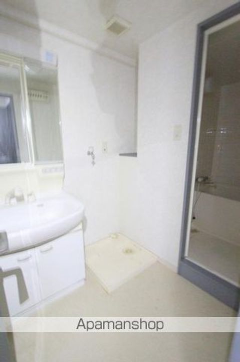 香川県高松市錦町1丁目の賃貸マンションの内装