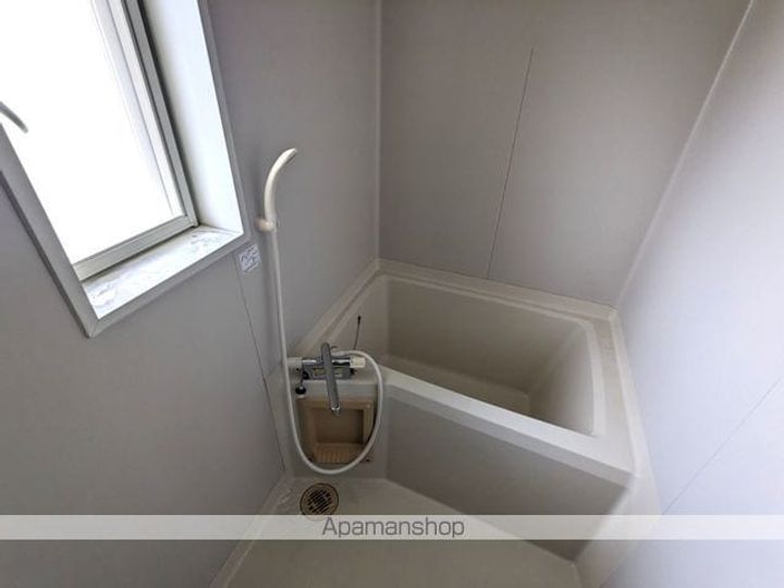 エクセレンス滝沢Ⅰ105の風呂