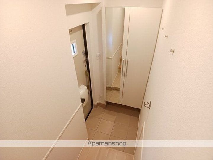 ヒカルサ土浦神立ウエストの玄関