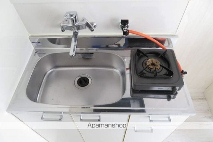 シャトーレイネB棟のキッチン