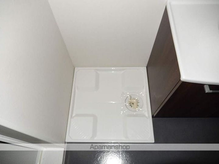 愛知県名古屋市守山区新守山の賃貸アパートの内装