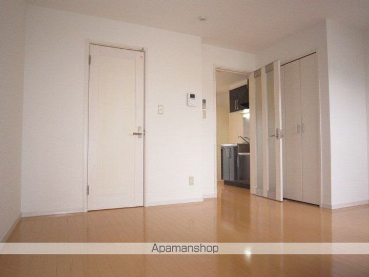 ルシェ・ド・クレミュ101の居間