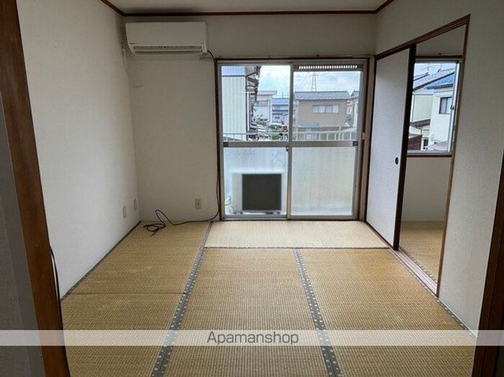 ハイツ水越 Aの居間