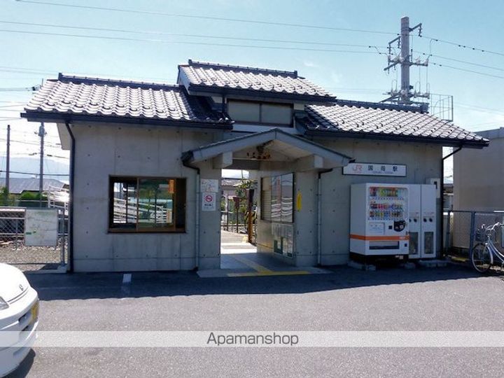 ヒカルサ甲府国母 イーストの周辺