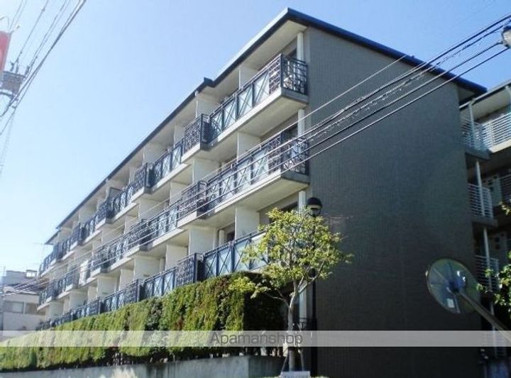 エルハイツ成増W棟の外観