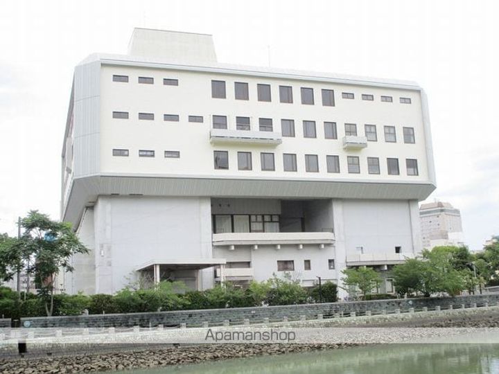メゾン中通町202の周辺