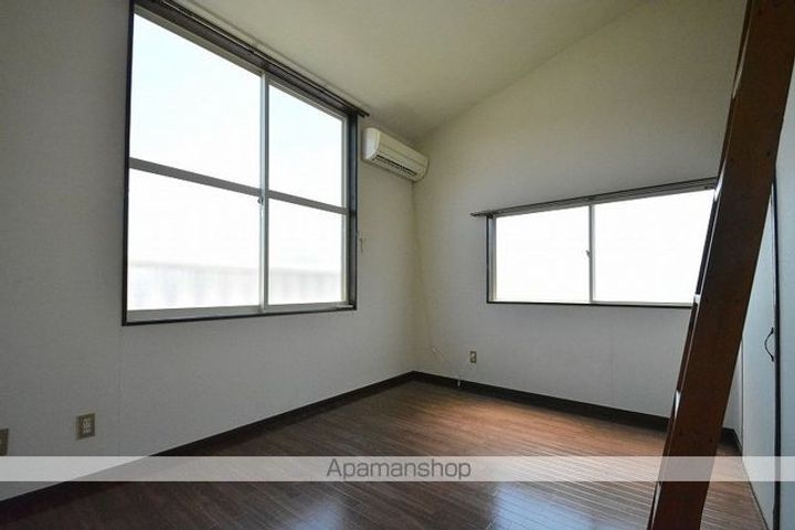 センチュリー22213の内装