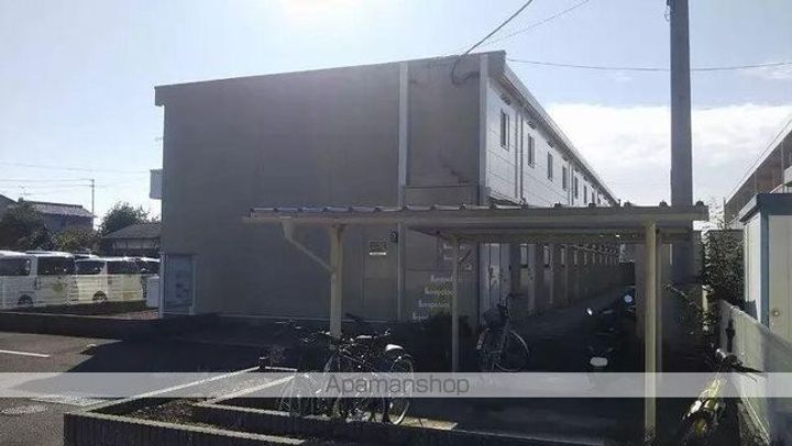 香川県高松市勅使町の賃貸アパートの外観