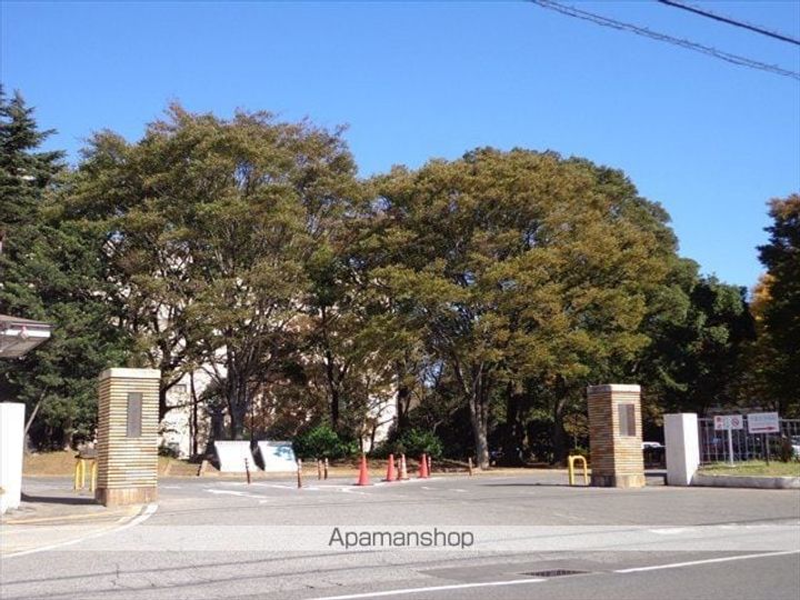 レオパレス竹山の周辺