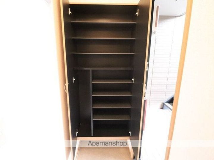 ラ・ルーンの玄関