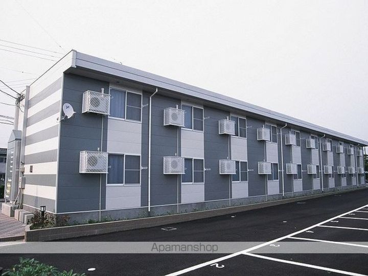 レオパレスグランシャリオ105の外観