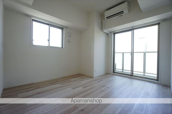 愛知県名古屋市中区千代田2丁目(マンション)の賃貸物件の居間