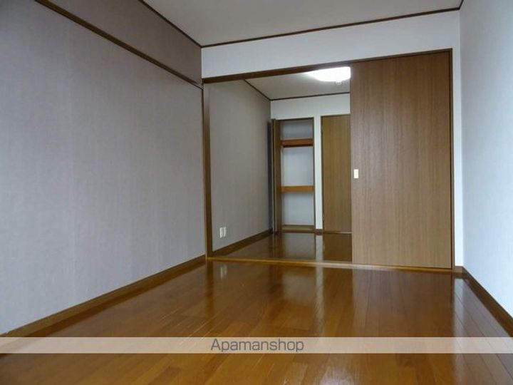 ベルラ234の居間