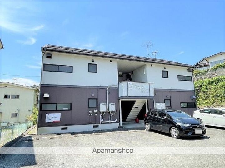 長野県飯田市大王路2丁目の賃貸アパートの外観