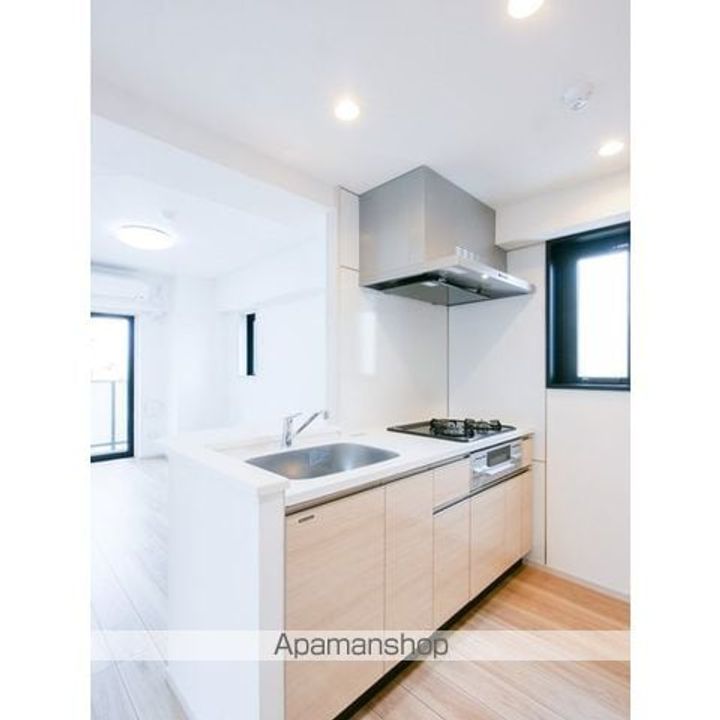 グランエール森下WESTのキッチン