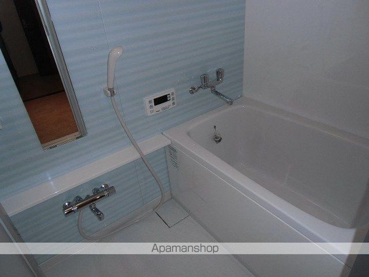 神奈川県川崎市宮前区犬蔵1丁目の賃貸マンションの風呂