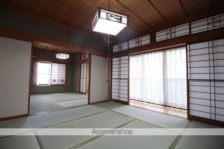 湖畔2丁目ハウス一棟の内装
