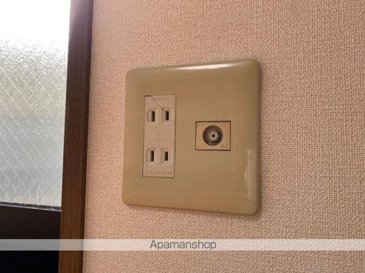 香川県高松市伏石町の賃貸マンションの内装