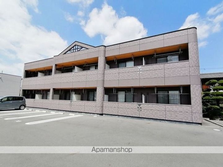 岡山県倉敷市新田の賃貸アパートの外観
