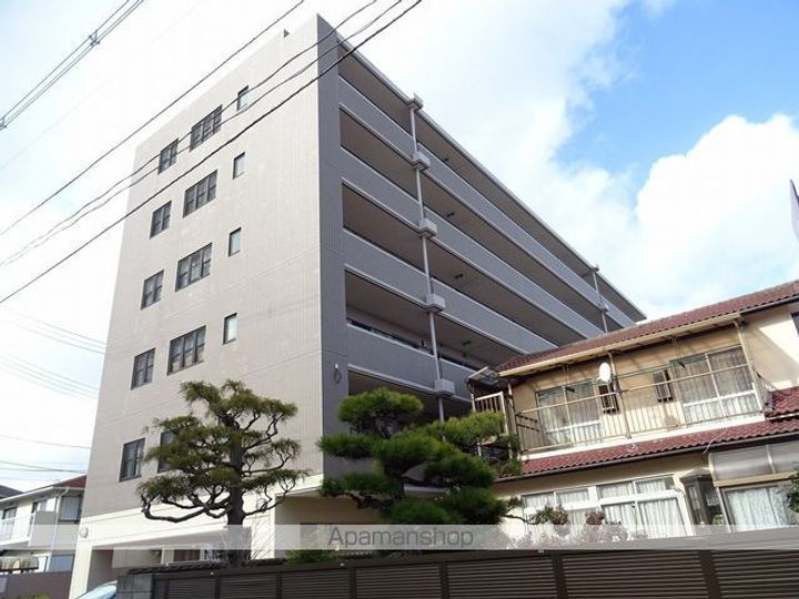 プレステップ・エーキューブ603の外観