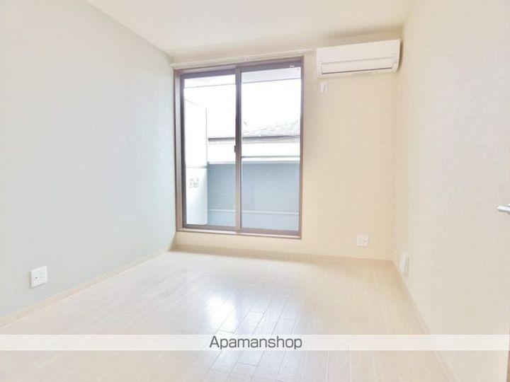 MACHI TERRACE高殿202号室の居間