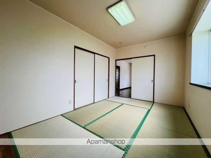 フラワーBOX(フラワーボックス)の内装