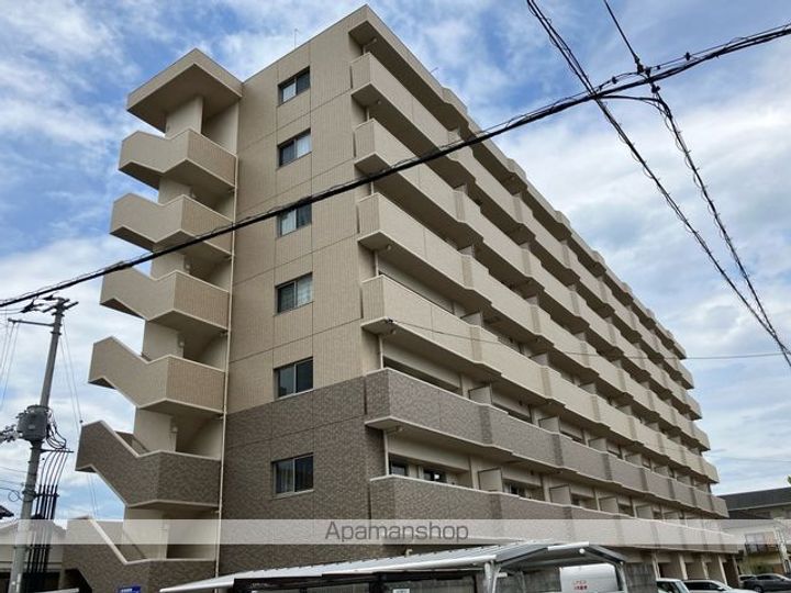 ロイヤルステージ庄内の外観