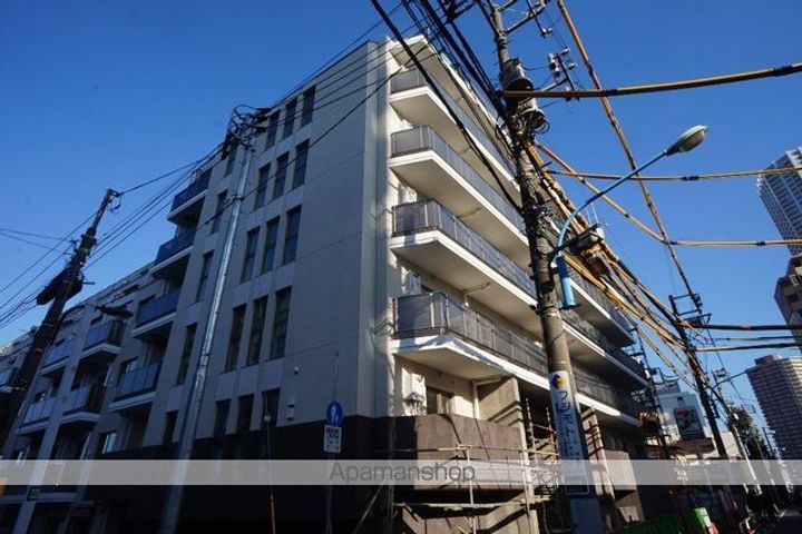 ザ・パークハビオ新宿の外観