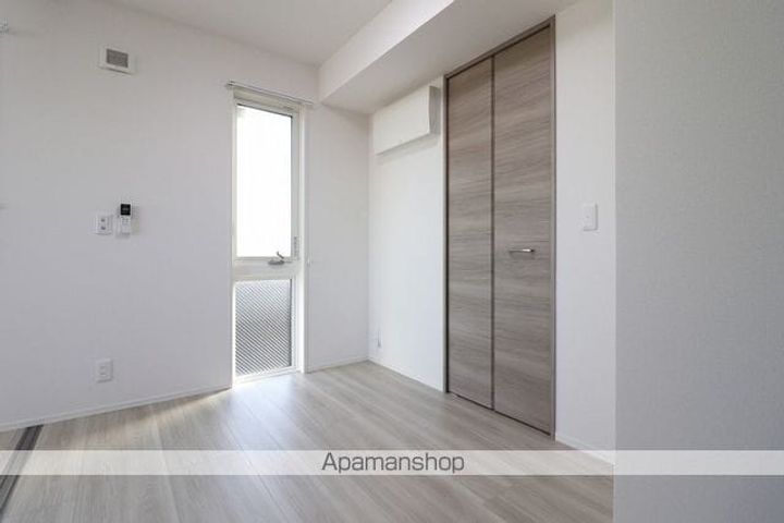 東京都福生市加美平2丁目の賃貸アパートの内装