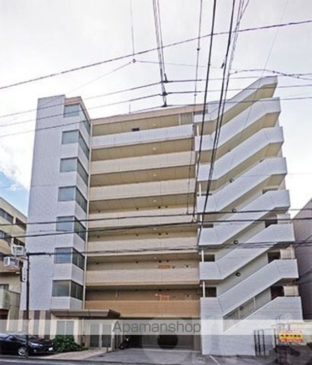 愛知県名古屋市東区泉2丁目の賃貸マンションの外観