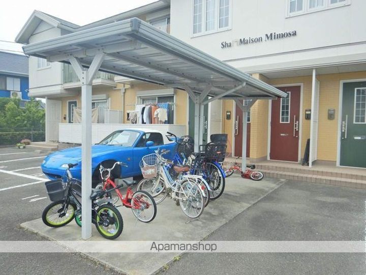 徳島県徳島市論田町本浦中の賃貸アパートの外観