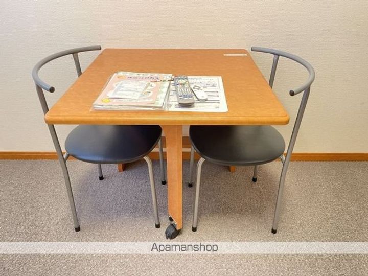 レオパレスアトリオ富岡204の内装