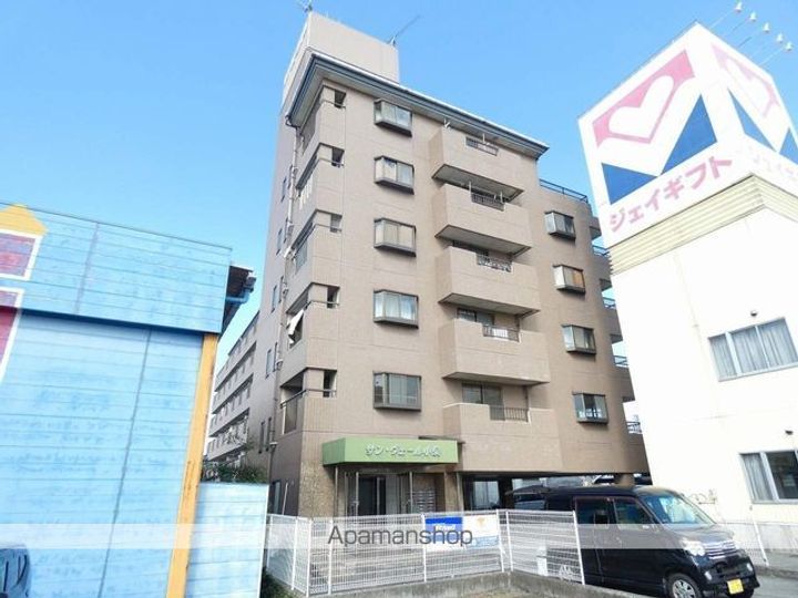 サンヴェール小泉の外観