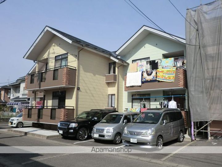 コーポラスおさなぎ203の外観