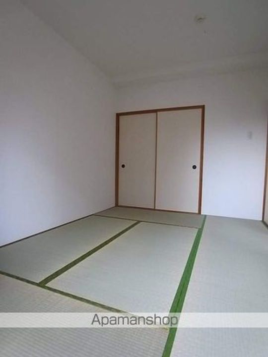 エクセラン三郷の内装
