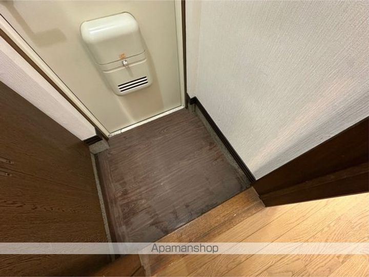 スターハイツ スバル101の玄関