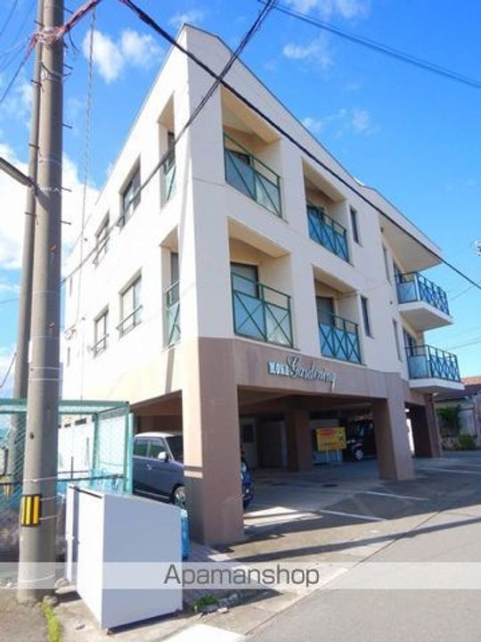 モナガーデニング203の外観