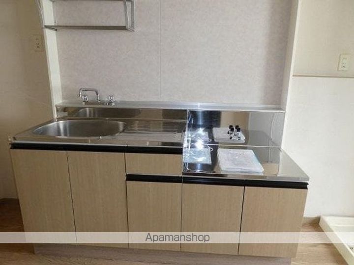 サンロイヤル加茂103号室の内装