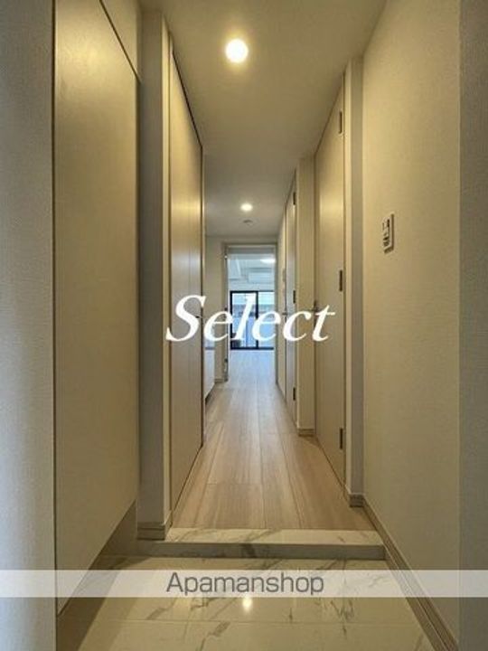 神奈川県横浜市南区高根町1丁目の賃貸マンションの玄関