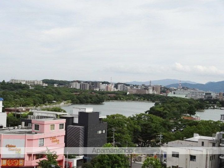 大手門フラットの周辺