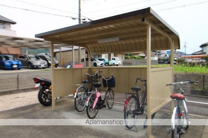 岐阜県可児郡御嵩町中の賃貸アパートの外観