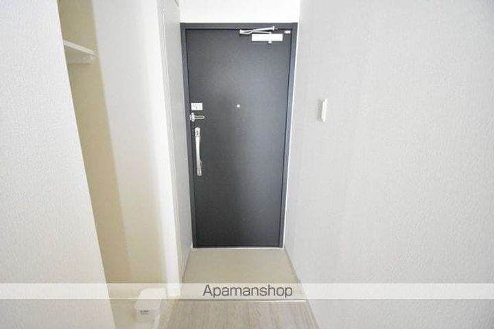 アルク北四番丁1205の玄関