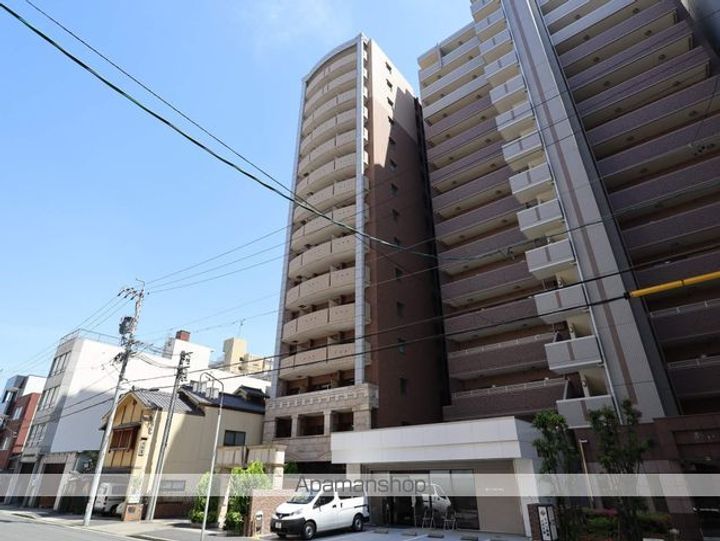 プレサンス泉アーバンゲート202の外観