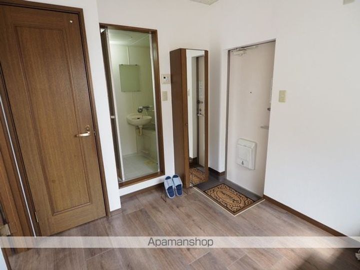 ロイヤル長久保B棟201の内装